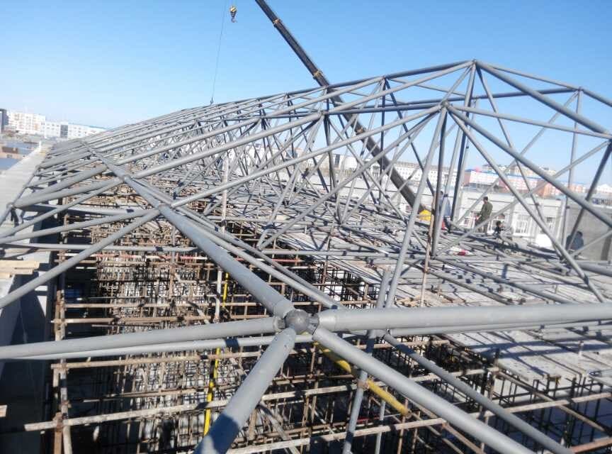 汾阳商贸城屋顶网架工程